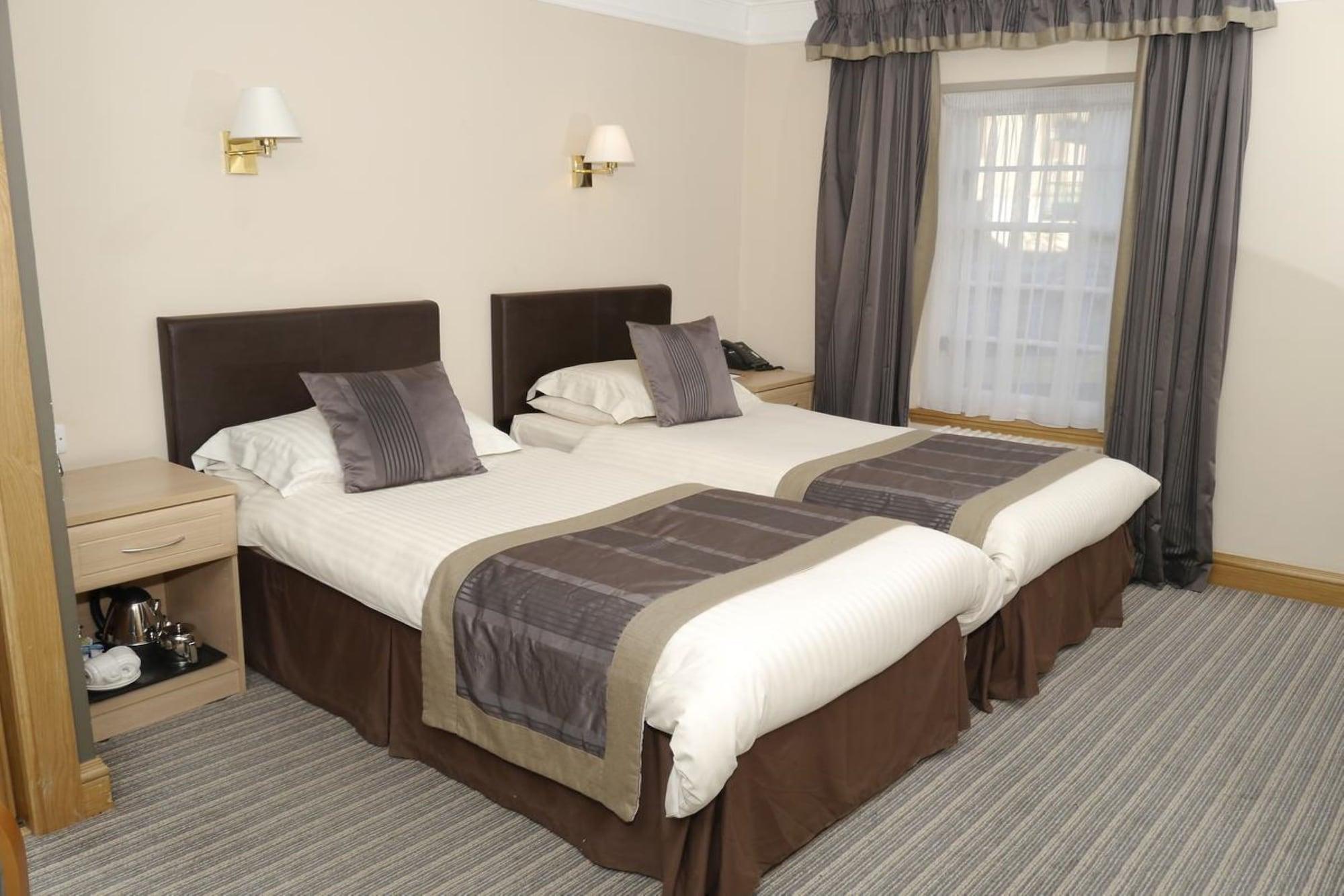 Burnett Arms Hotel Banchory Zewnętrze zdjęcie