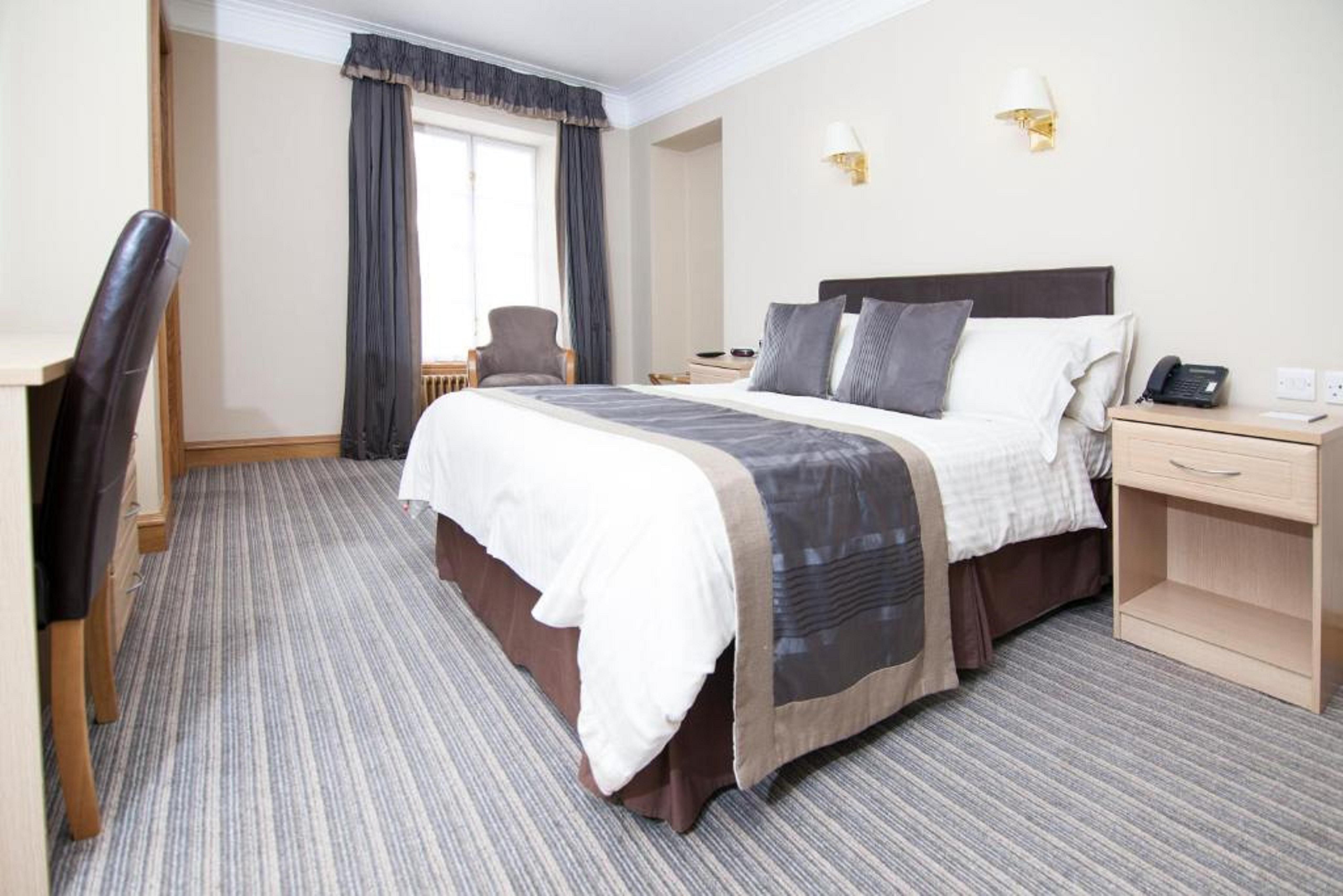 Burnett Arms Hotel Banchory Zewnętrze zdjęcie